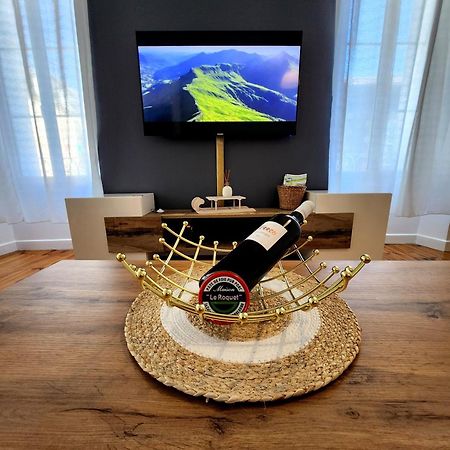 Chaleureux Appartement Refait A Neuf Vic-sur-Cere Luaran gambar